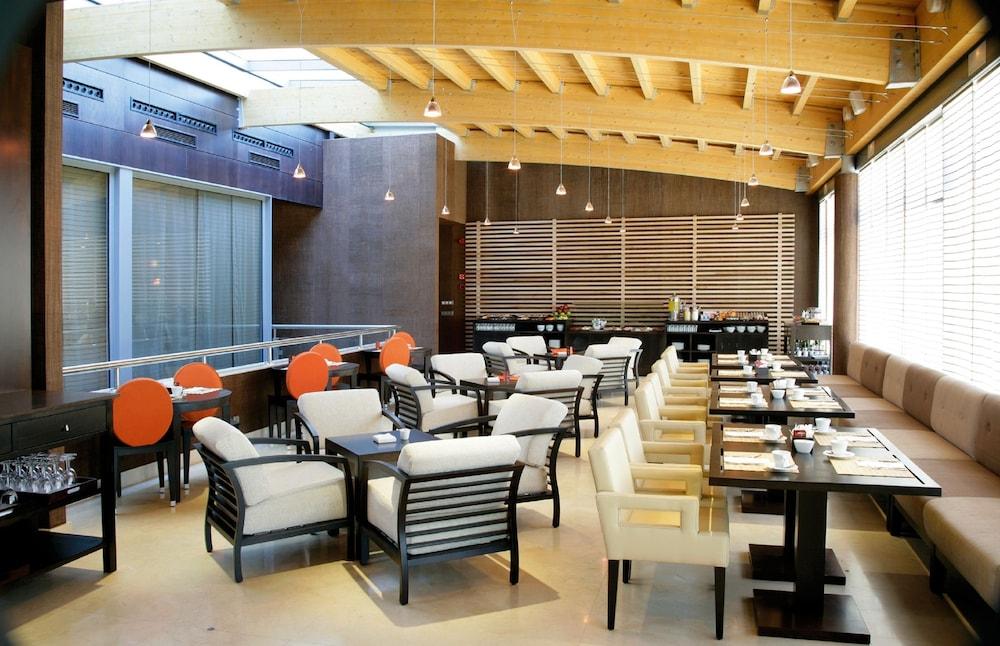 Nh Alcorcon Hotel Exterior foto