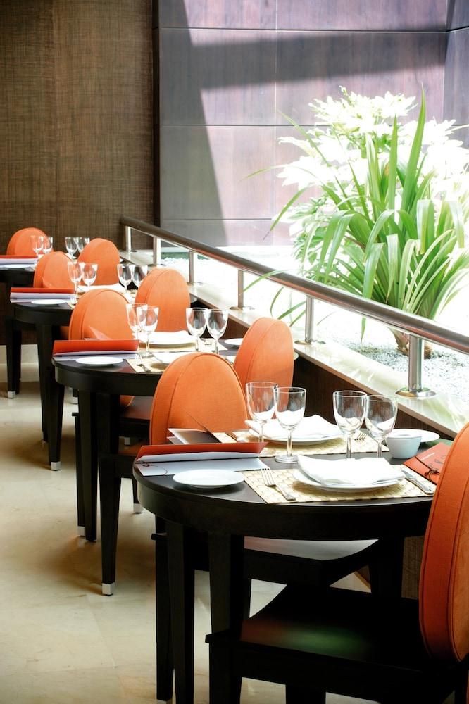 Nh Alcorcon Hotel Exterior foto