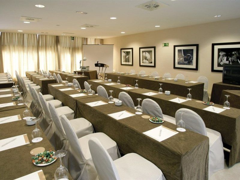 Nh Alcorcon Hotel Exterior foto